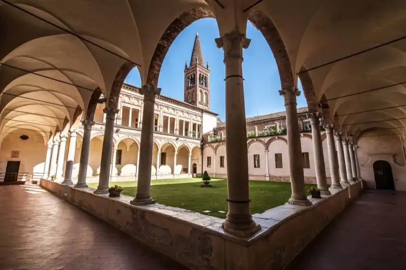 Chiostro di Sant'Abbondio a Cremona
