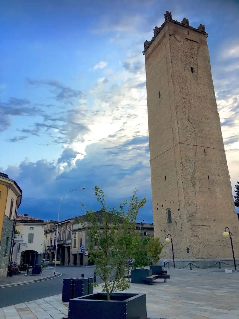 Castelleone la Torre Isso