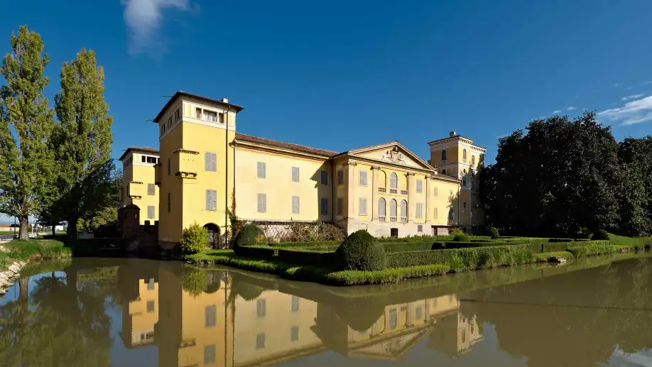 Villa Sommi De' Picenardi
